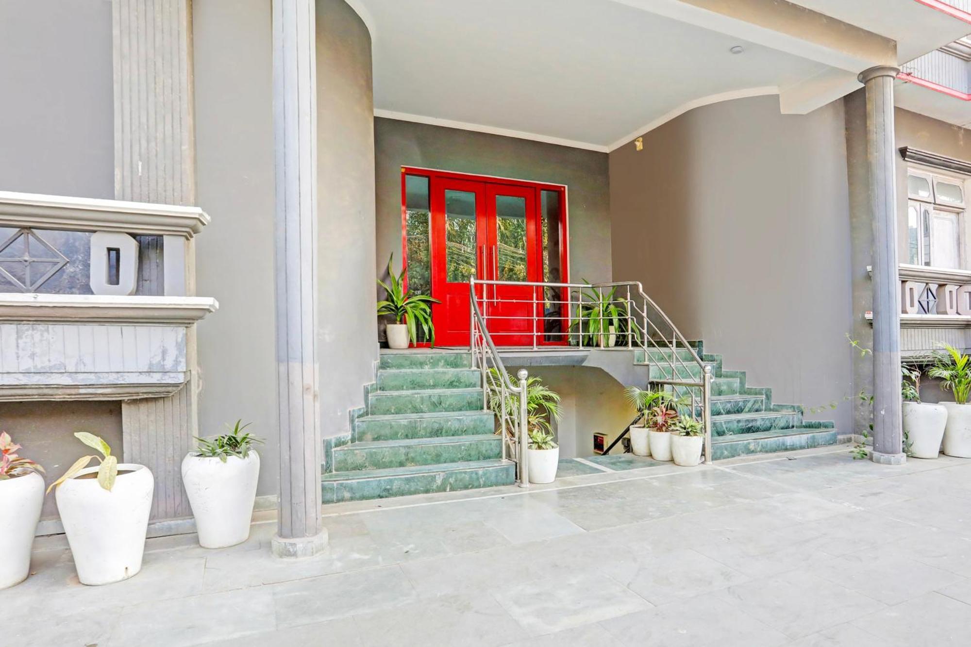 Super Townhouse Vijay Khand Gomti Nagar Lucknow Dış mekan fotoğraf